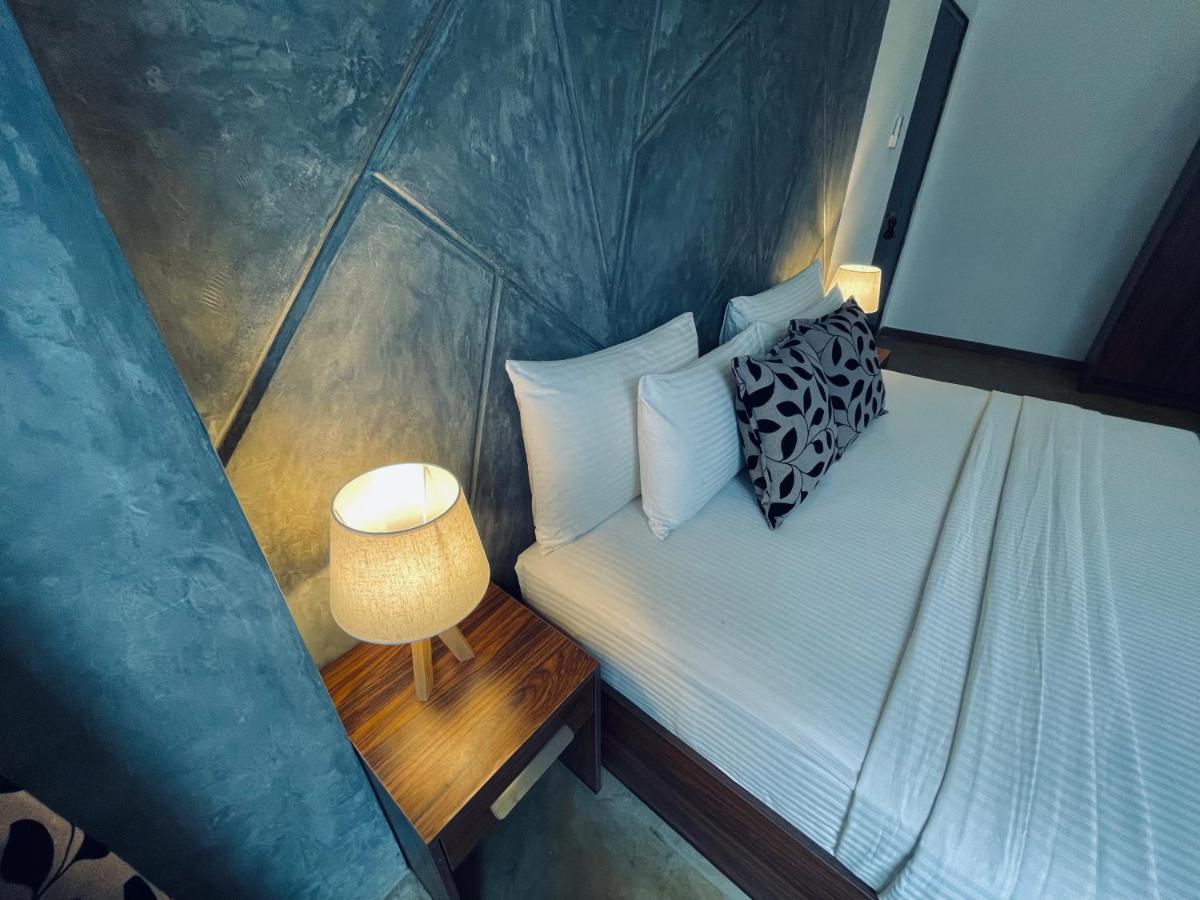 8 Plus Luxury Apartments Negombo Dış mekan fotoğraf