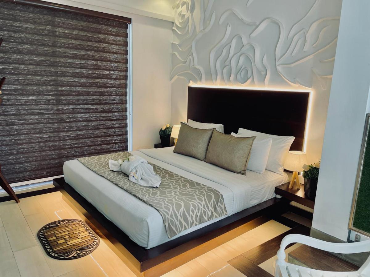 8 Plus Luxury Apartments Negombo Dış mekan fotoğraf