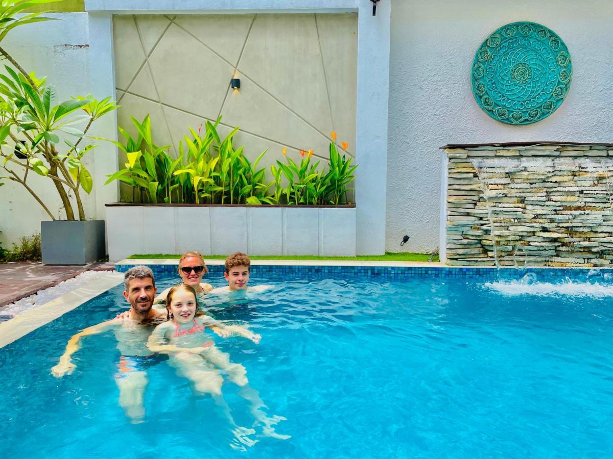 8 Plus Luxury Apartments Negombo Dış mekan fotoğraf