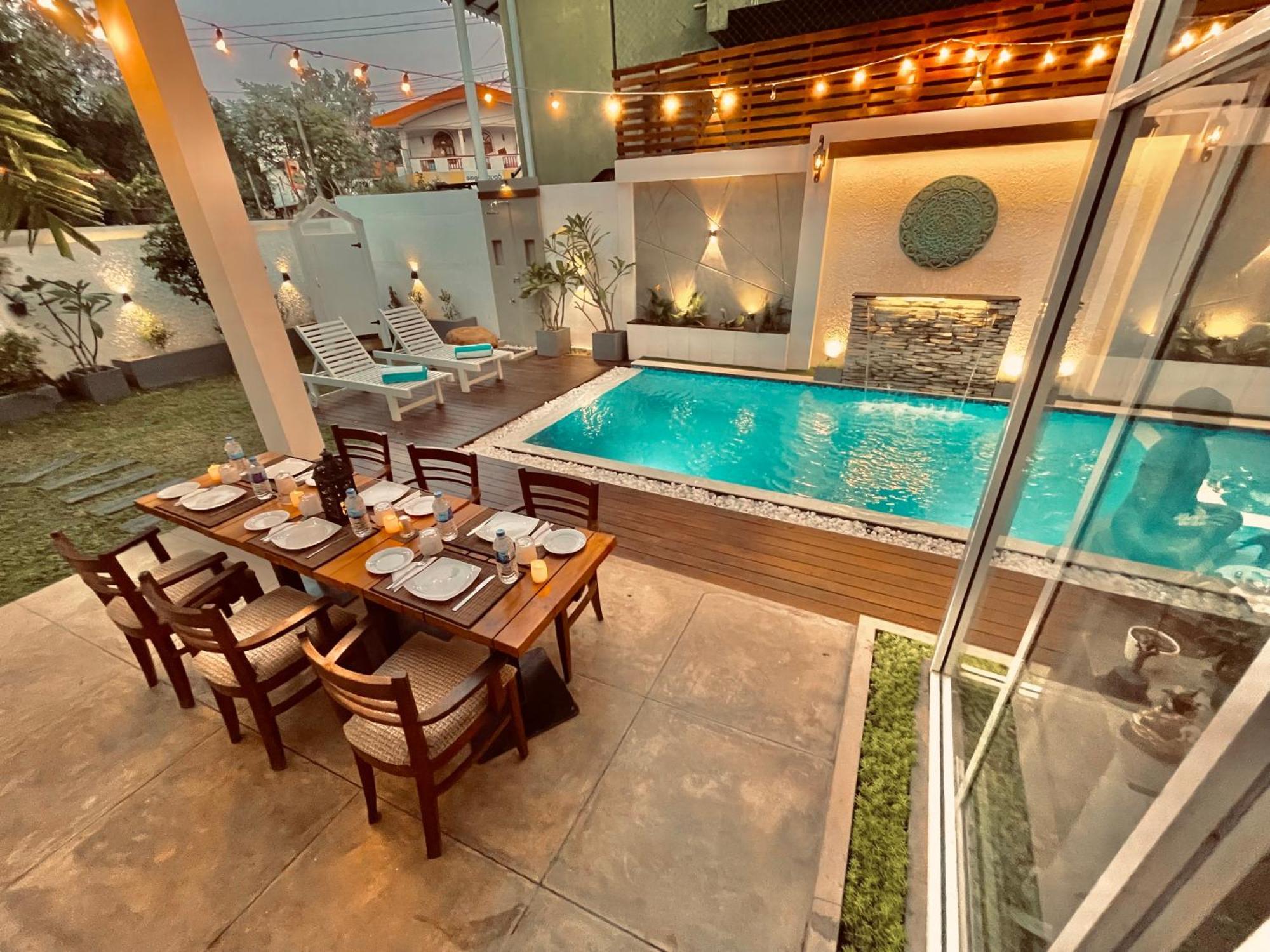 8 Plus Luxury Apartments Negombo Dış mekan fotoğraf